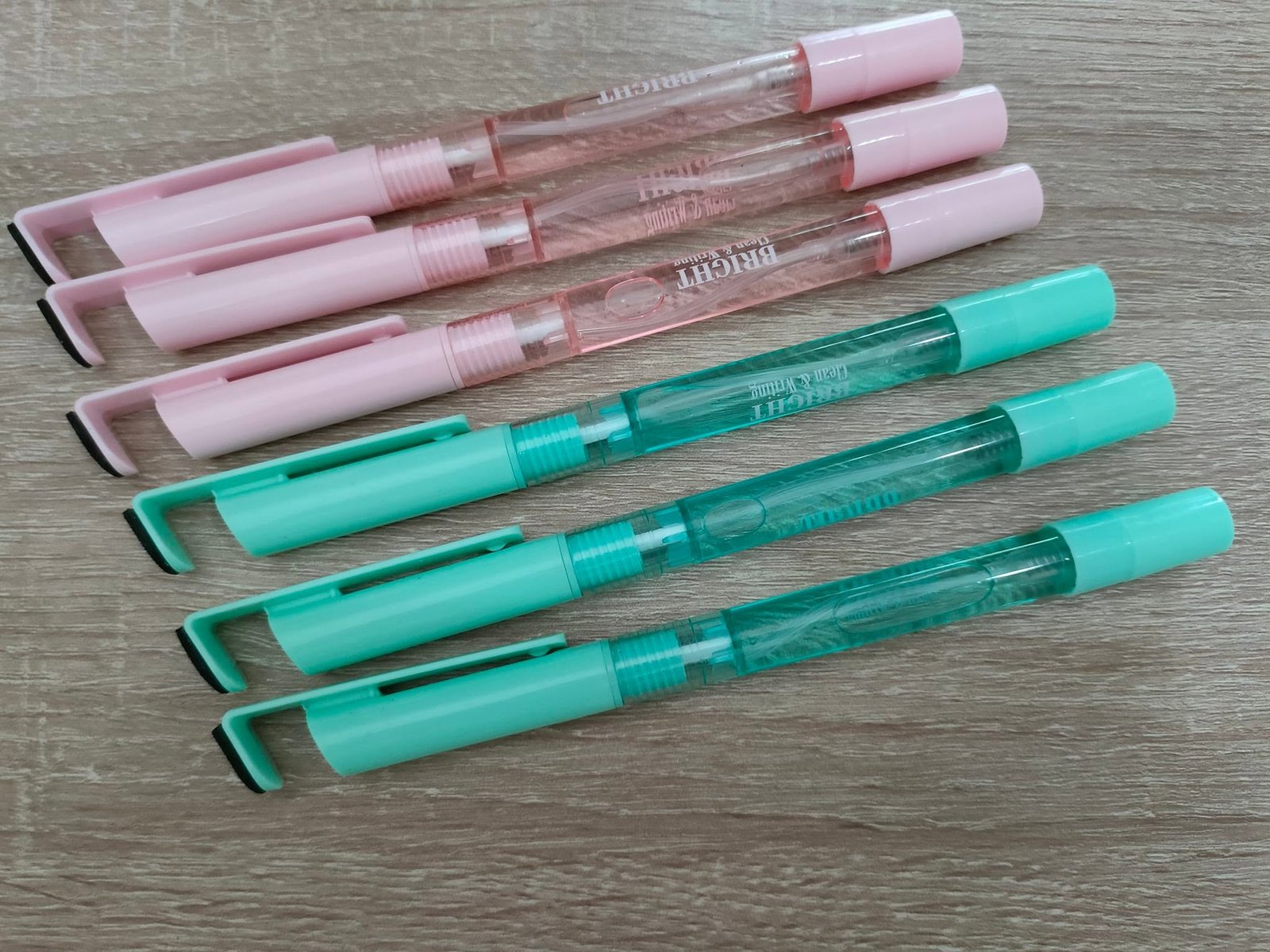 ตัวอย่างปากกาสำหรับจัดทำของที่ระลึกองค์กรและของขวัญลูกค้า